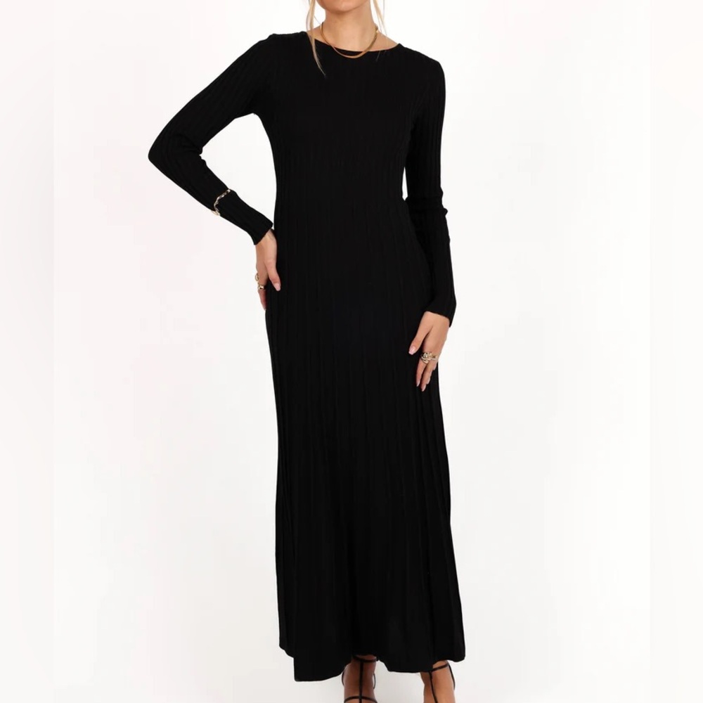 Ribbed Black Dress